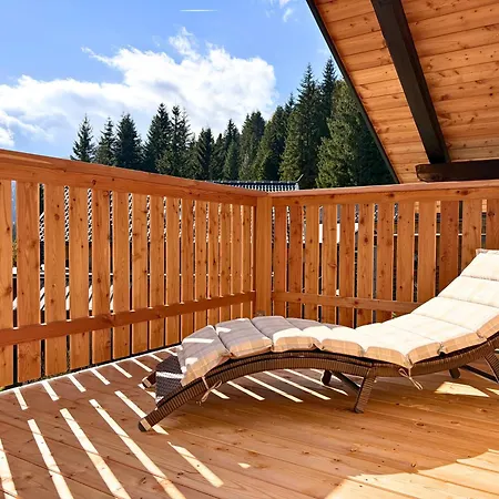 Claras Bergzeit Apartman *