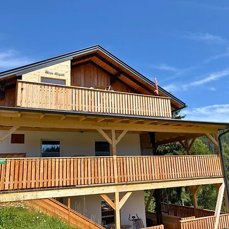 Claras Bergzeit Apartman Flattnitz